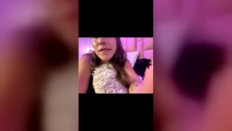 tiara19cute online show from May 10, 6:54 pm