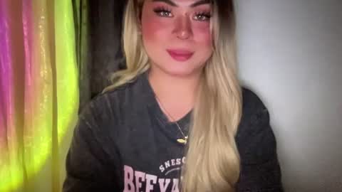 arianna tiara online show from January 5, 5:27 pm