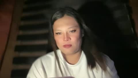 arianna tiara online show from February 1, 7:07 am