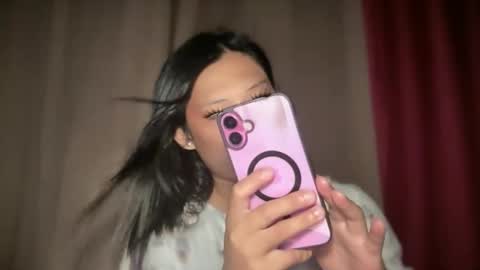 arianna tiara online show from February 3, 11:48 am