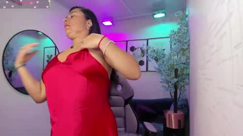 Tiara  online show from April 2, 3:26 am