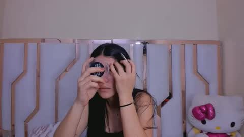    online show from October 25, 6:37 pm