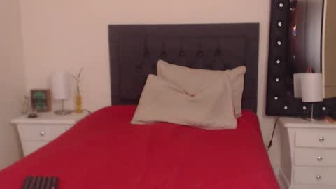 VAL online show from February 10, 9:15 pm