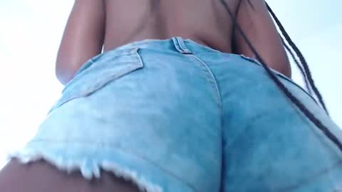 Tiffany online show from January 26, 9:18 pm