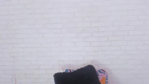 tiffany_mendez online show from December 28, 12:03 pm