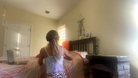 Tiffany Dove online show from February 17, 8:49 pm