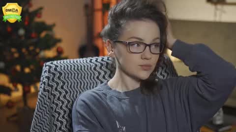 tiffanyriox online show from December 16, 1:55 am