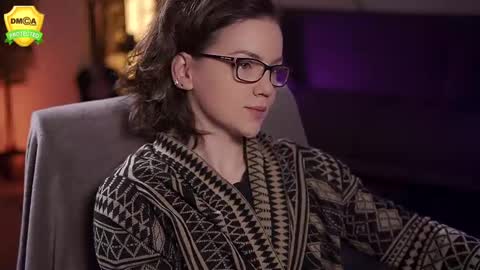 tiffanyriox online show from March 8, 2:43 am