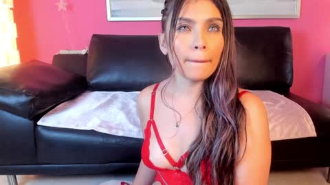 Stefany Suarez online show from January 29, 8:14 pm