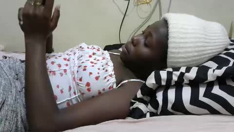 tight_pussie online show from October 30, 9:16 pm