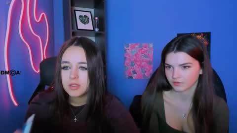 tina bright  online show from December 15, 11:15 am