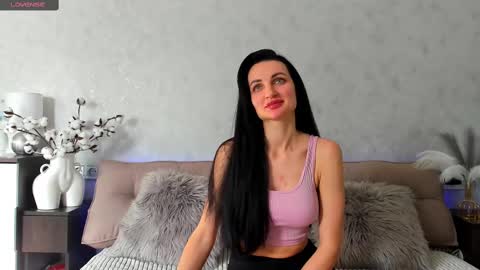 Tina online show from February 25, 11:32 am