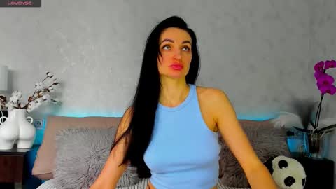 Tina online show from March 17, 11:25 am