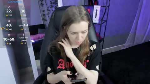 Tina Tayllor MY SHEDULEMondayTuesdayWednesday FridaySaturdaySunday online show from November 14, 6:41 pm