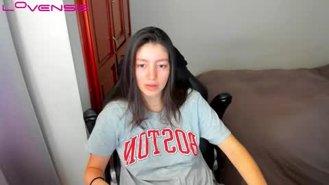 Tina online show from February 8, 7:39 pm