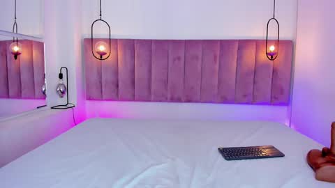 Tina online show from September 16, 3:58 am