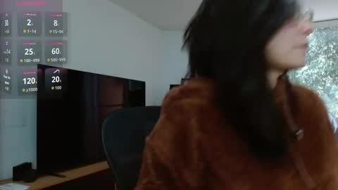 Tiny Caroline online show from September 17, 9:02 pm