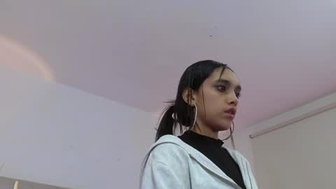 tiny_tay online show from February 15, 12:37 pm