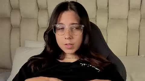  tiny  online show from June 19, 3:33 am