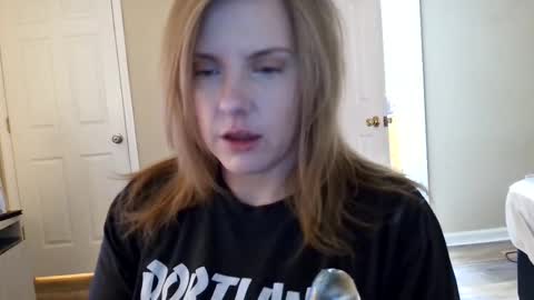 tinywithtiddies online show from March 22, 2:50 am