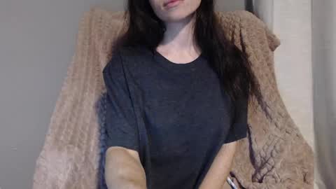 TinyyTina online show from April 5, 8:24 am