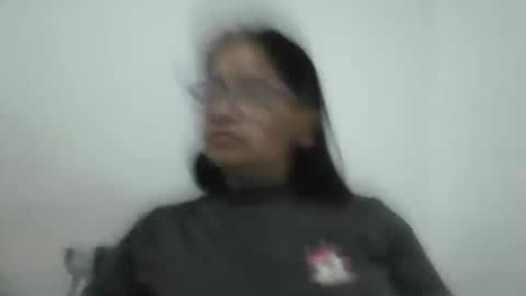 Snapshot of titssmall123 chatting on October 17, 11:08 pm Ester online show from October 17, 11:08 pm