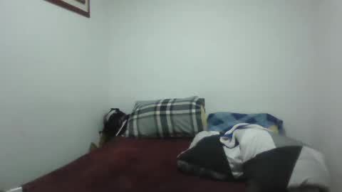 Snapshot of titssmall123 chatting on October 31, 11:09 pm Ester online show from October 31, 11:09 pm