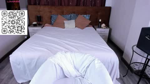 2 GMT Mo Tu We Th Fr 10am-4am online show from October 6, 11:09 pm