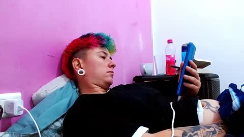 Blue online show from September 28, 2:07 am