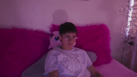 Blue  online show from April 18, 7:07 pm