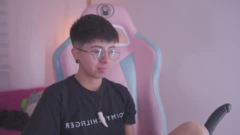 Blue  online show from November 25, 1:24 pm