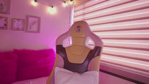 Blue  online show from April 13, 12:28 pm