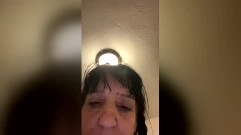 toni6967 online show from December 4, 4:15 am