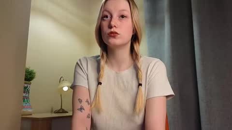 Hey hey Im Megan Pvt open. Im very glad to see you here online show from February 21, 3:01 am