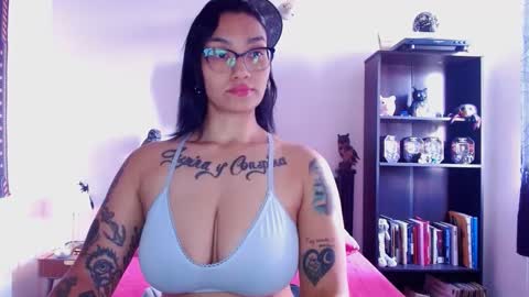 toothyy online show from January 22, 1:21 pm