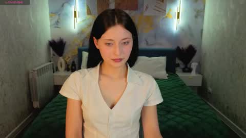 tracey_gill online show from May 16, 10:36 am