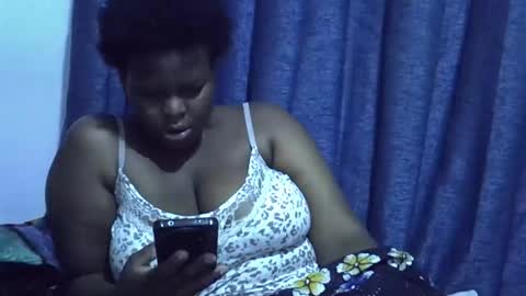 trendybootie online show from March 25, 7:06 pm