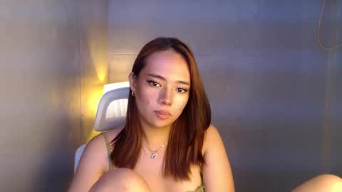 trexie_fucks15 online show from April 18, 12:35 am