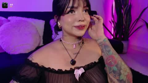 Val martinez  online show from April 11, 1:12 am