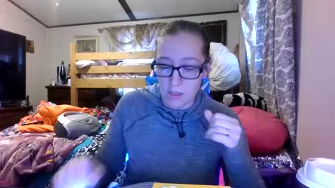 TruckersWifeToBe online show from December 19, 5:08 pm