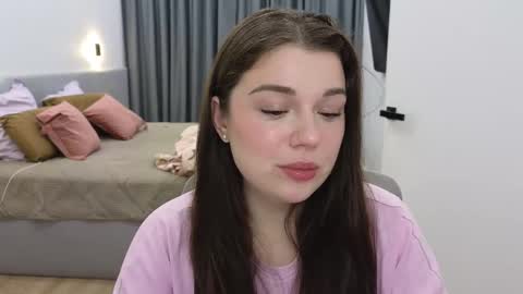 Ariana online show from February 13, 9:28 pm