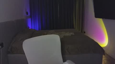 Ariana online show from January 10, 9:20 pm