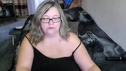 Lana online show from October 8, 8:29 am