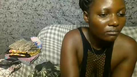 Snapshot of twerker_lyly chatting on October 22, 3:28 pm twerker_lyly online show from October 22, 3:28 pm