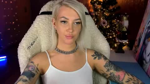 Miley online show from January 15, 12:44 pm