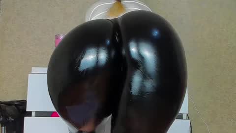 tykita online show from December 21, 8:51 am