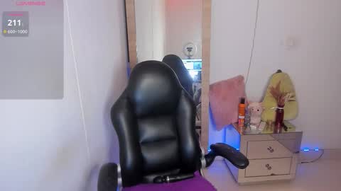 tylor_love online show from February 23, 10:31 pm