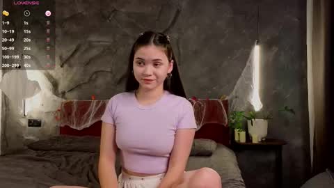 Emily online show from November 4, 11:15 am