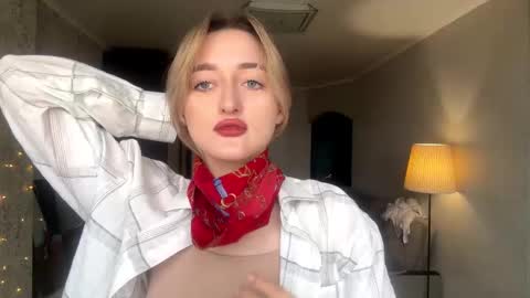 Emily online show from November 20, 9:21 am