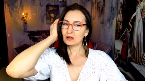 UnaTera online show from May 17, 6:12 am